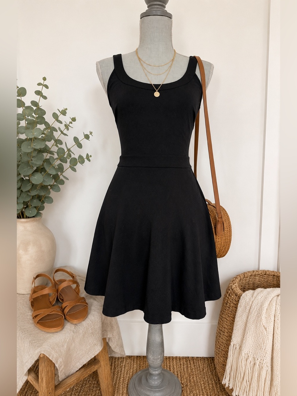Banana Republic Black Fit & Flare Dress Size 0 Cross Back Sleeveless Mini Dress